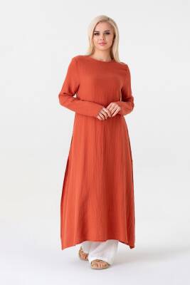 Müslin Kumaş Yandan Yırtmaçlı %100 Pamuk Tesettür Tunik Kiremit - Wenor